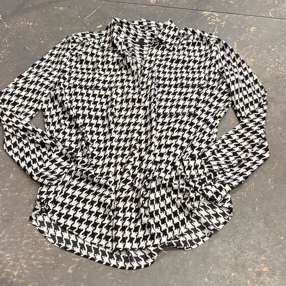 Ann Taylor Black and White Houndstooth Blouse